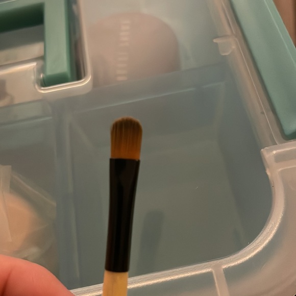 Set of Bobbi Brown eye liner/shadow brushes. - Picture 7 of 7